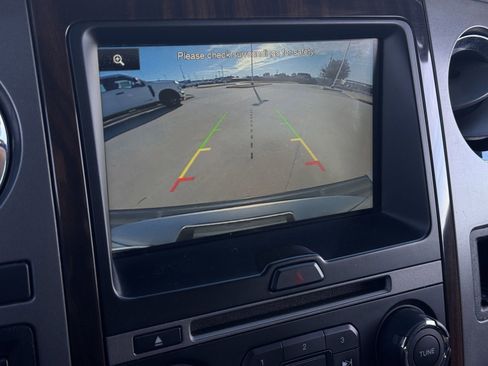 Used 2015 Ford Expedition EL Platinum image 17