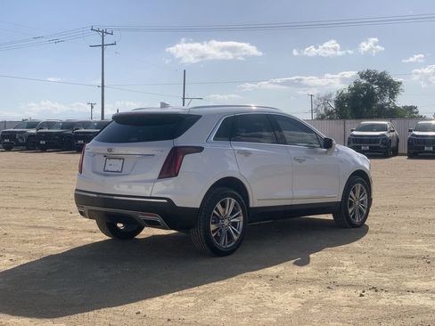 Certified 2024 Cadillac XT5 Premium Luxury FWD image 4