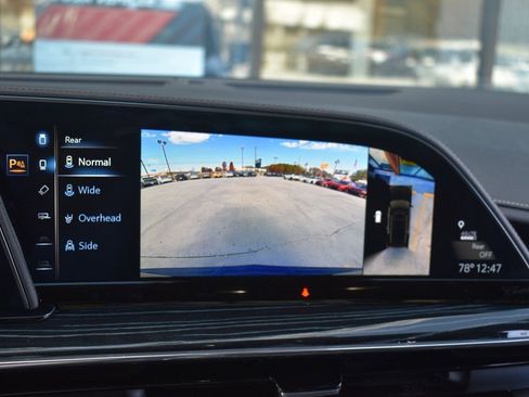 Used 2023 Cadillac Escalade ESV Sport image 7