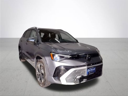 New 2025 Volkswagen Taos SE image 4