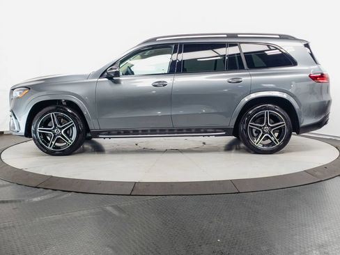 Certified 2026 Mercedes-Benz GLS 450 4MATIC image 4