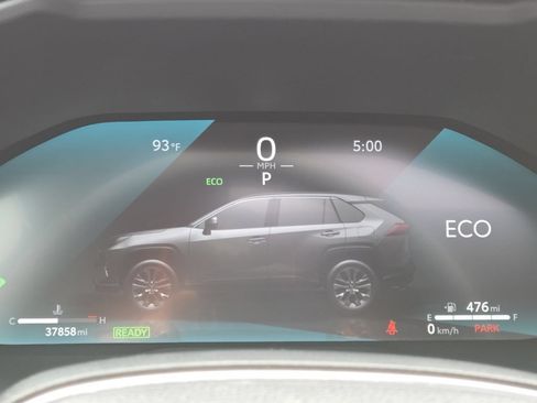 Certified 2025 Toyota RAV4 Limited w/ Advanced Technology Package AWD/4WD image 14