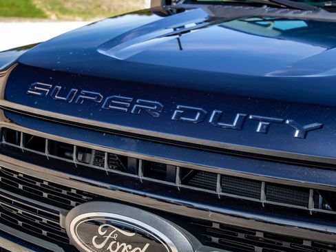 Used 2021 Ford F250 Lariat image 9