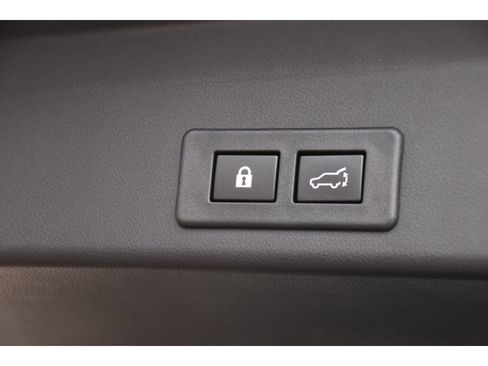 Certified 2023 Subaru Ascent Premium w/ Convenience Package image 24