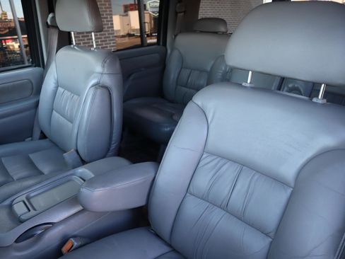 Used 1999 Chevrolet Suburban 2WD w/ Preferred Equipment Group 3 image 20