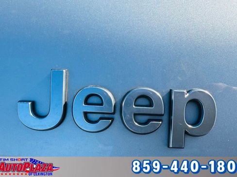 Used 2022 Jeep Grand Cherokee L Summit w/ Advanced Protech Group IV image 12