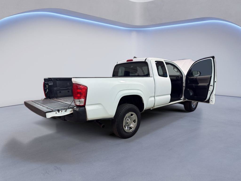 Used 2016 Toyota Tacoma SR RWD image 15