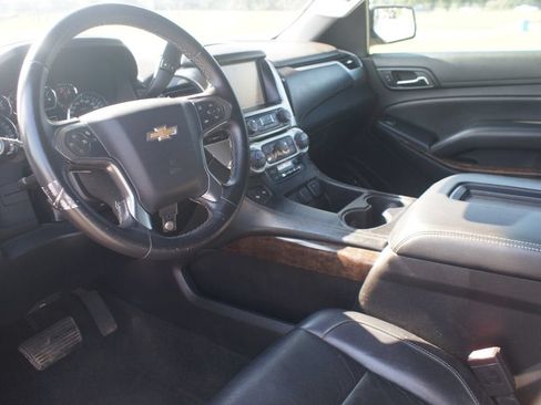 Used 2015 Chevrolet Tahoe LT RWD image 11