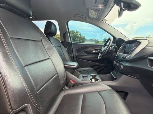Used 2021 GMC Terrain SLT w/ Infotainment Package II FWD image 14