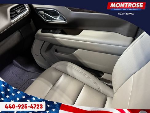 Used 2022 Chevrolet Tahoe Z71 w/ Z71 Off-Road Package AWD/4WD image 33