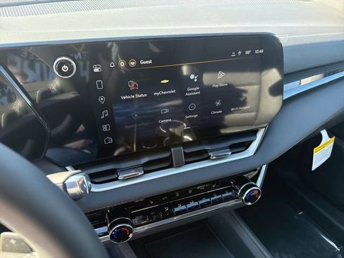 New 2026 Chevrolet Equinox LT w/ Convenience Package II FWD image 25