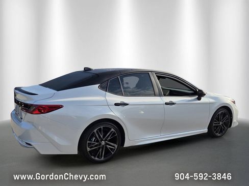 Used 2025 Toyota Camry XSE FWD image 6