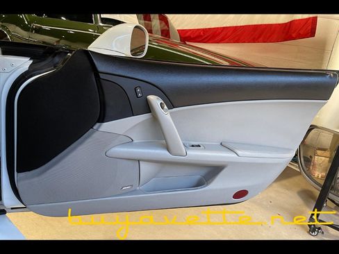 Used 2013 Chevrolet Corvette Grand Sport w/ 2LT Preferred Equipment Group image 25