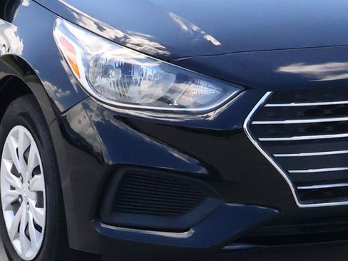 Used 2022 Hyundai Accent SE FWD image 7