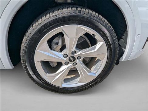 Used 2021 Audi Q5 Prestige w/ Prestige Package AWD/4WD image 25