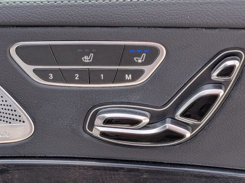 Used 2020 Mercedes-Benz S 560 Sedan image 18