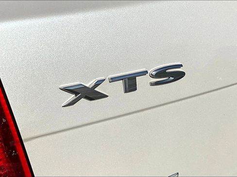 Used 2017 Cadillac XTS Luxury w/ Driver Awareness Package image 23