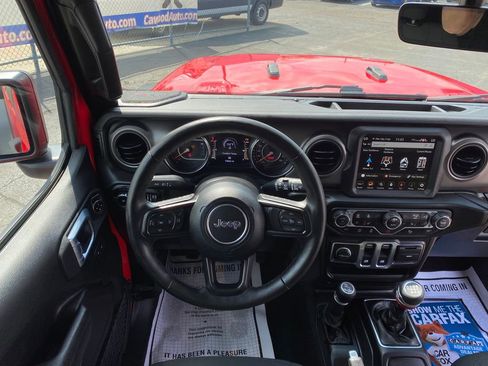 Used 2021 Jeep Wrangler Sport AWD/4WD image 21