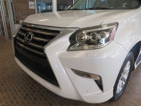Used 2014 Lexus GX 460 w/ Premium Package image 61