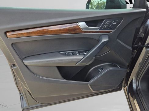 Used 2020 Audi Q5 2.0T Premium Plus w/ Premium Plus Package image 34