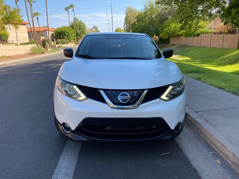 Used 2018 Nissan Rogue Sport AWD image 3