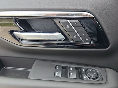 New 2026 Chevrolet Suburban RST AWD/4WD image 24
