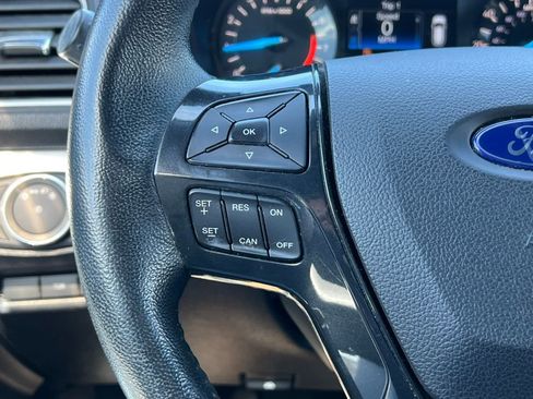 Certified 2017 Ford Explorer XLT AWD/4WD image 18