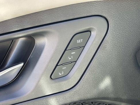 Certified 2023 Nissan Ariya FWD image 21