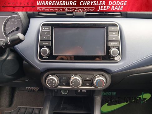 Used 2024 Nissan Versa SV FWD image 19