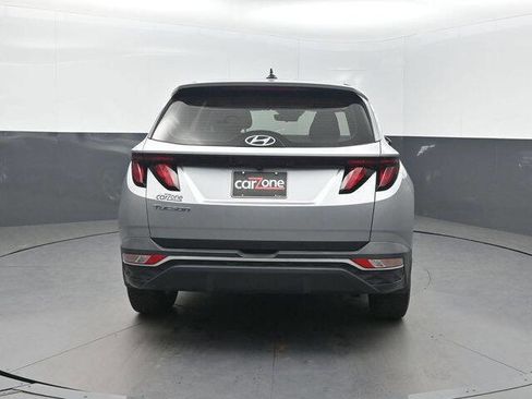 Used 2022 Hyundai Tucson SE image 3