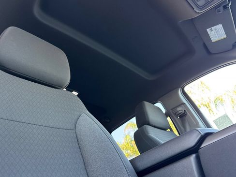 Certified 2025 Chevrolet Silverado 1500 LT RWD image 17