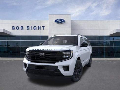 Used 2025 Ford Expedition Max Platinum w/ Stealth Performance Package AWD/4WD image 2