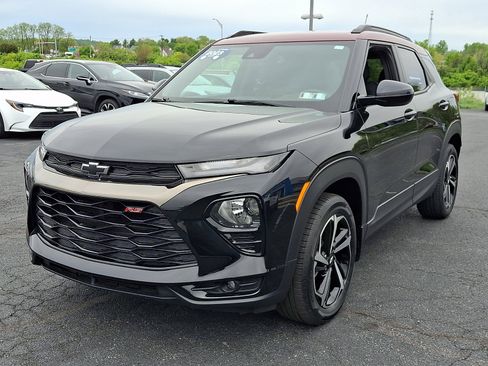 Certified 2023 Chevrolet TrailBlazer RS w/ Convenience Package AWD/4WD image 3