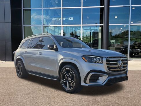 Certified 2025 Mercedes-Benz GLS 450 4MATIC image 2