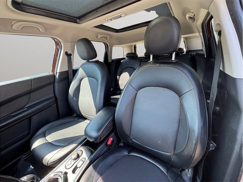 Used 2017 MINI Cooper Countryman FWD image 16