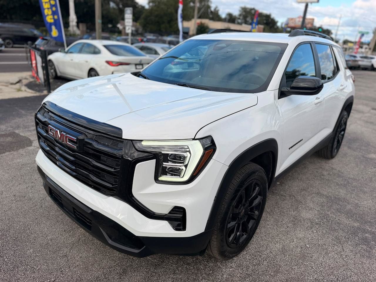 Used 2026 GMC Terrain Elevation w/ Elevation Premium Package FWD image 2