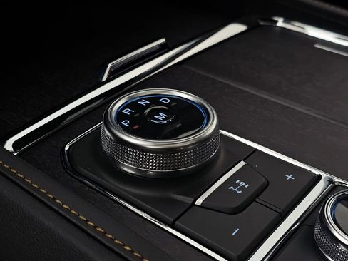 Used 2024 Ford Expedition Max Platinum image 42