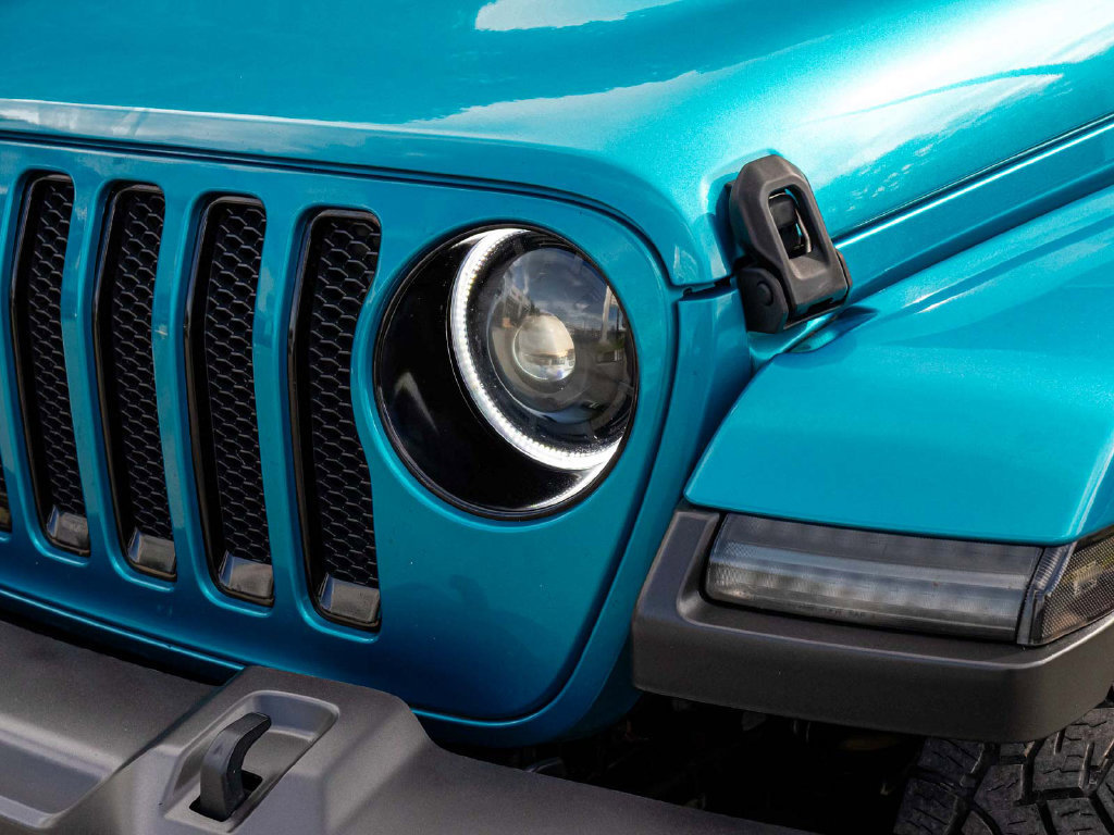 Certified 2020 Jeep Wrangler Unlimited Sahara AWD/4WD image 36