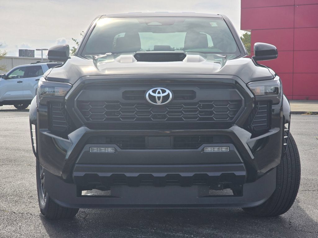Certified 2025 Toyota Tacoma TRD Sport AWD/4WD image 11
