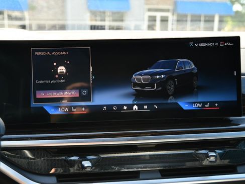 Used 2026 BMW X5 sDrive40i RWD image 15