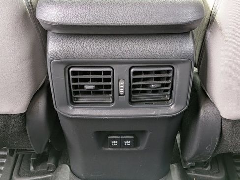 Used 2020 Toyota RAV4 XLE w/ Convenience Package image 17