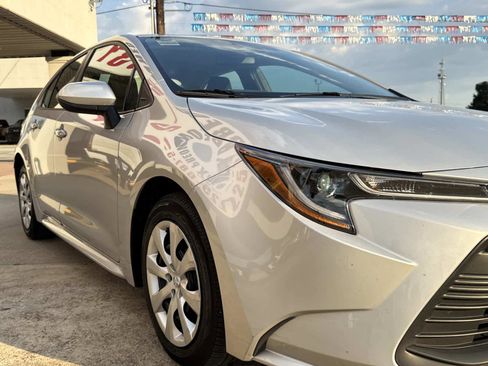 Used 2024 Toyota Corolla LE image 17