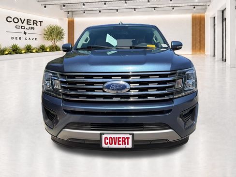 Used 2018 Ford Expedition XLT w/ Equipment Group 202A RWD image 3