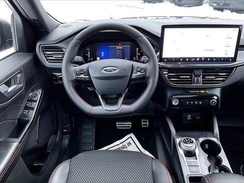 Certified 2023 Ford Escape ST-Line image 5