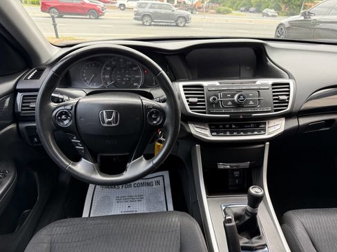 Used 2014 Honda Accord Sport image 17