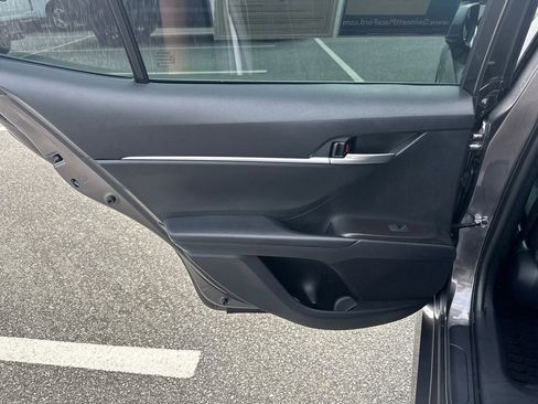 Used 2023 Toyota Camry LE image 21