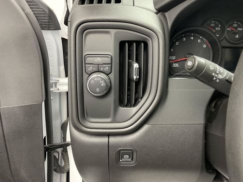 Used 2025 Chevrolet Silverado 1500 W/T RWD image 13