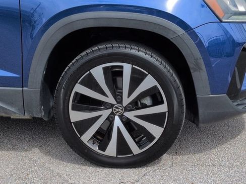 Used 2022 Volkswagen Taos SE w/ IQ.Drive SE Package FWD image 11