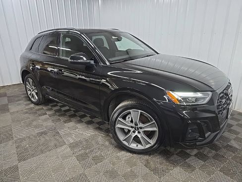 Used 2025 Audi Q5 2.0T Premium w/ Convenience Plus Package AWD/4WD image 7