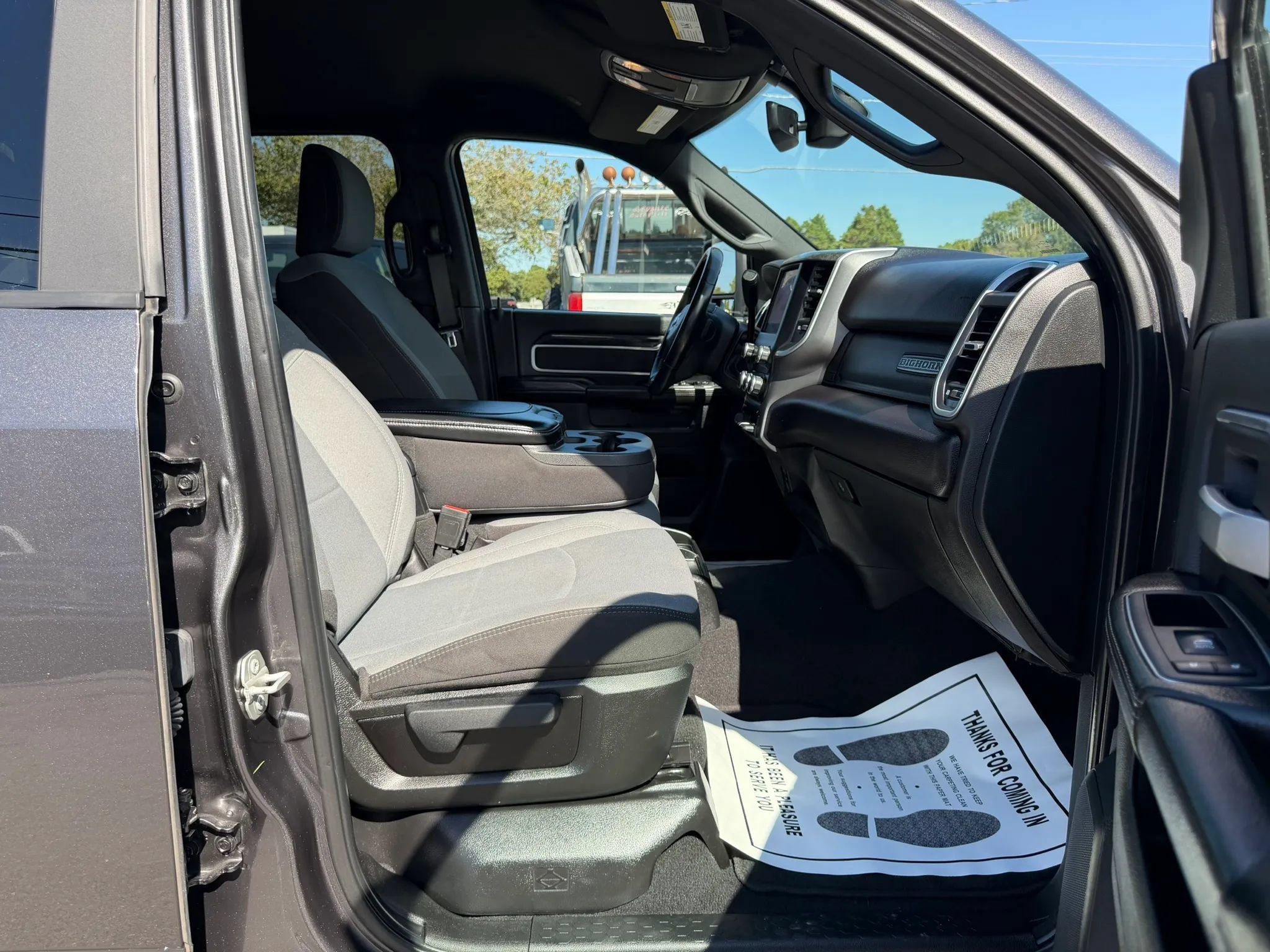 Used 2024 RAM 2500 Big Horn AWD/4WD image 22